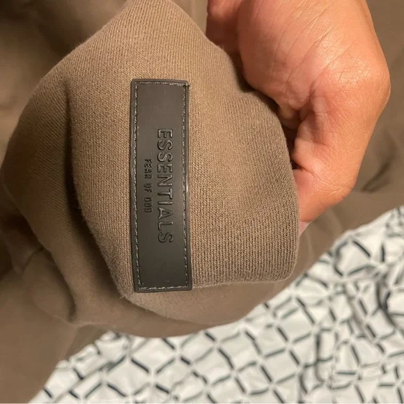 Essentials - Picture 2 of 4